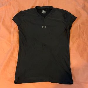 black under armour shirt